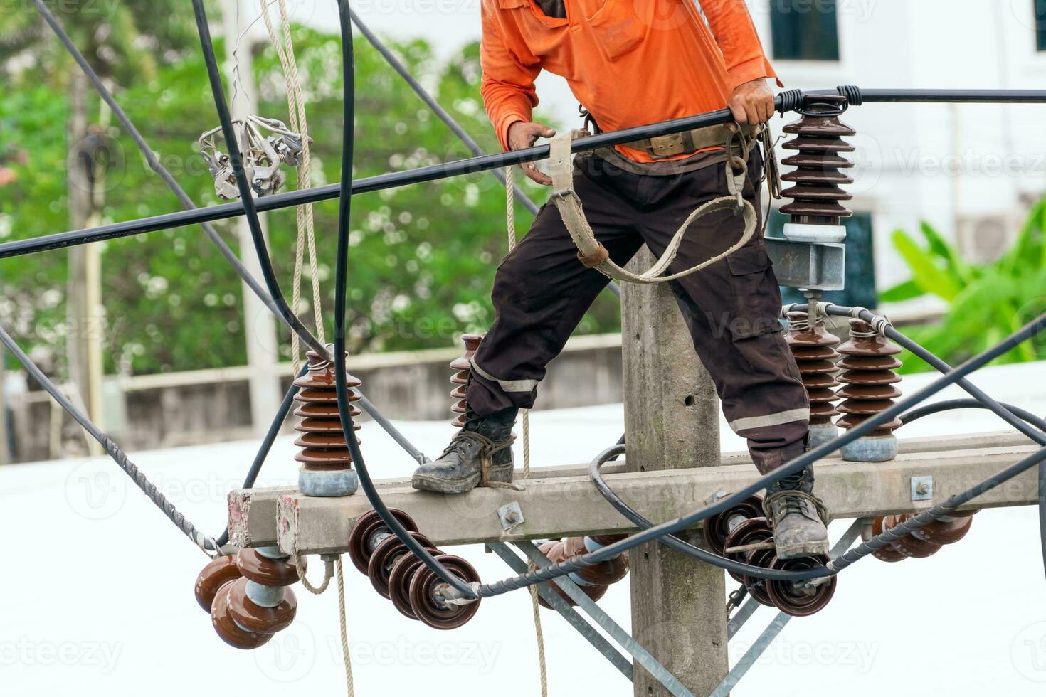 Blitz- und Überspannungsschaden an Industrieanlagen: Was jetzt wichtig ist